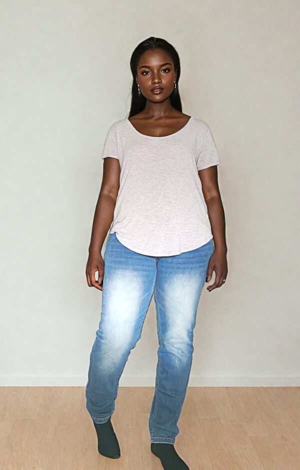 Highrise Jeans with adjustable waist - Image 3