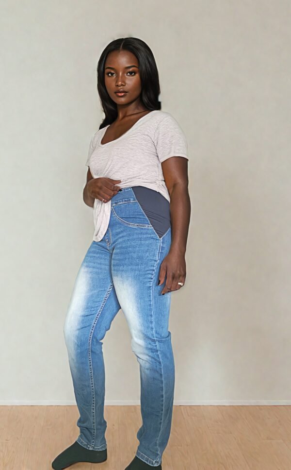 Highrise Jeans with adjustable waist